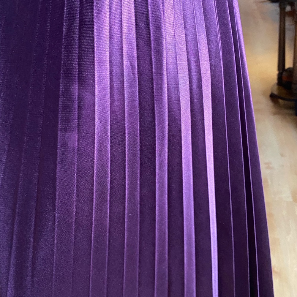 Vintage Plum Satin Pleated Gown Strapless Sequin Floral Bodice Maxi Formal size5 - Picture 9 of 16